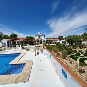 luxury-villa-claudia.catalonia-hotels.com/